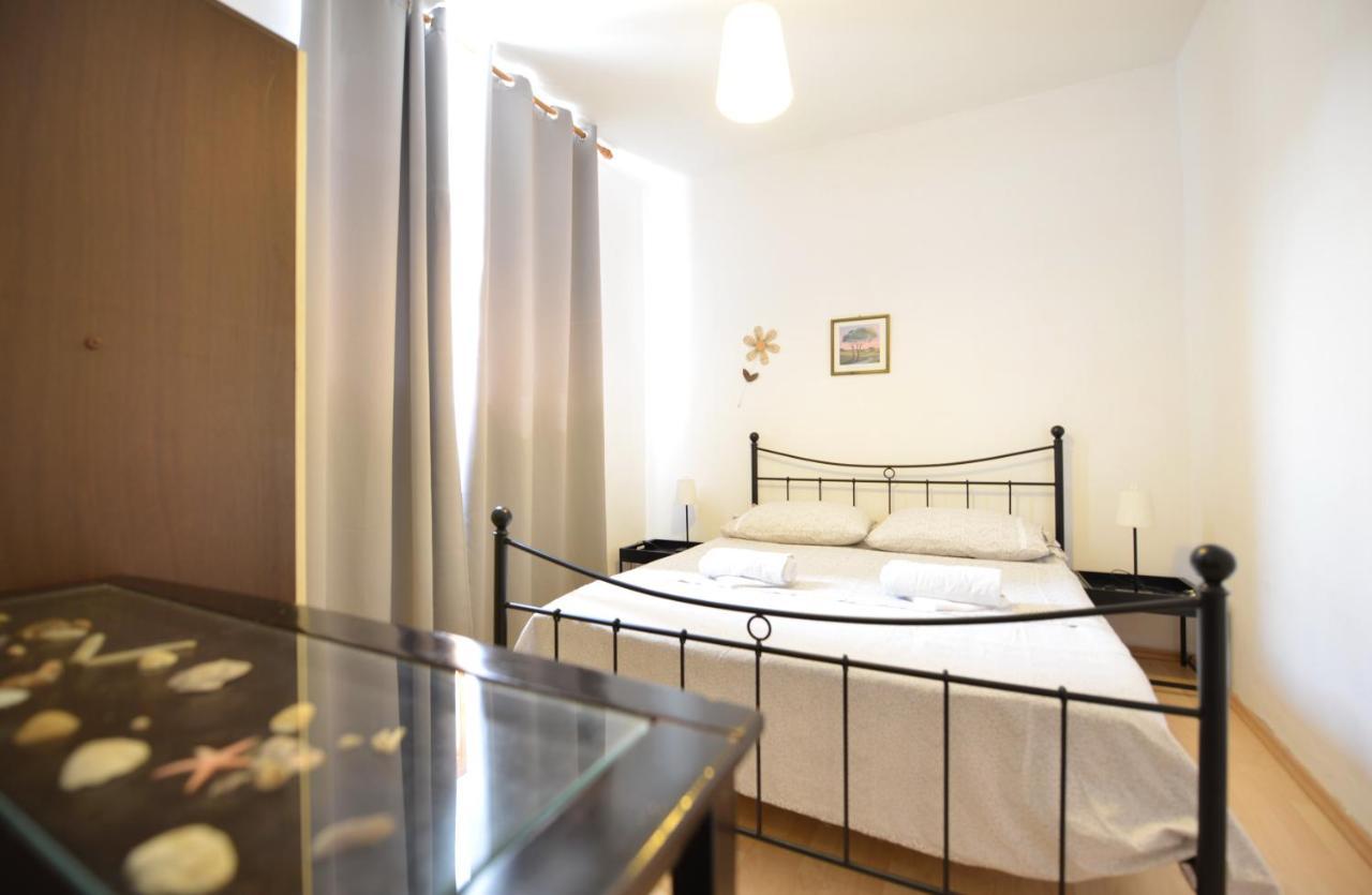 Apartman Perovic Задар Екстер'єр фото